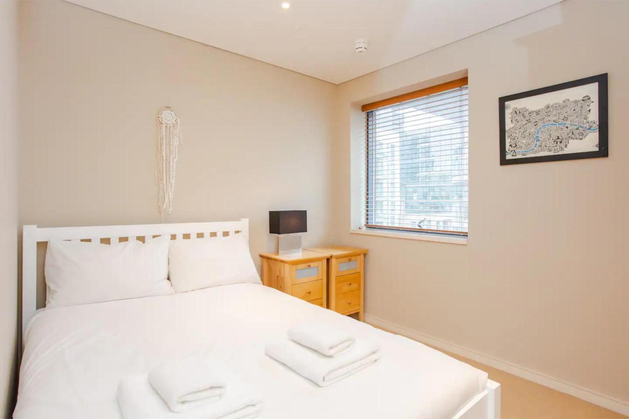 Modern 3 Bedroom Apartment in Paddington Londen Buitenkant foto