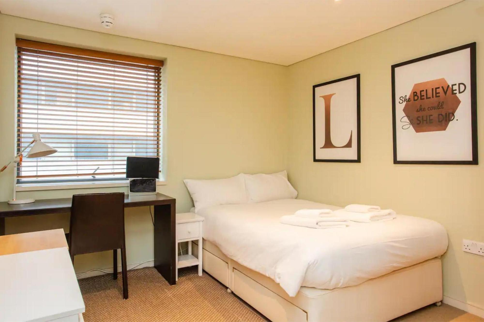 Modern 3 Bedroom Apartment in Paddington Londen Buitenkant foto